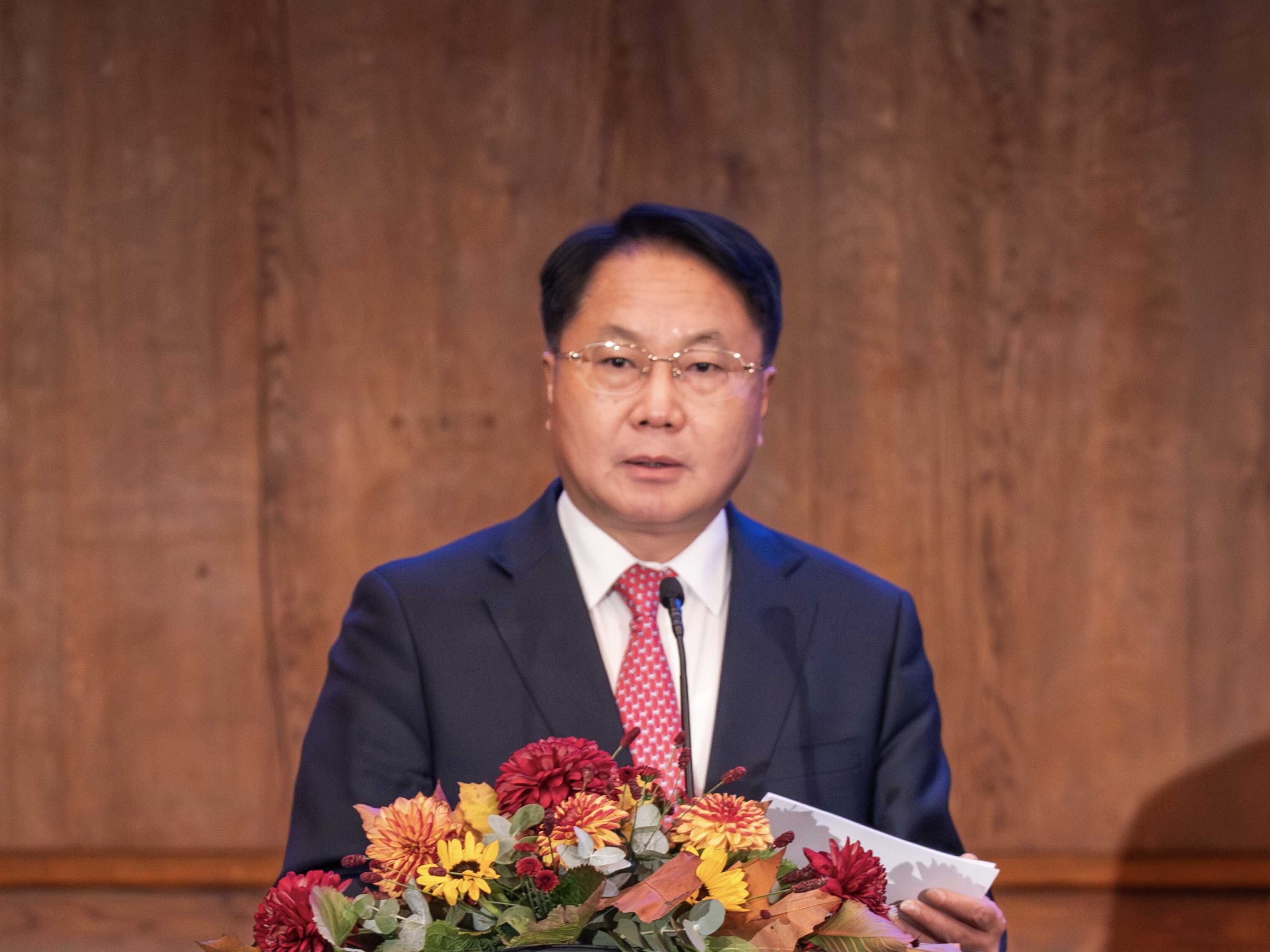 Remarks by H.E. Ambassador Wang Xuefeng at the Dialogue on China ...